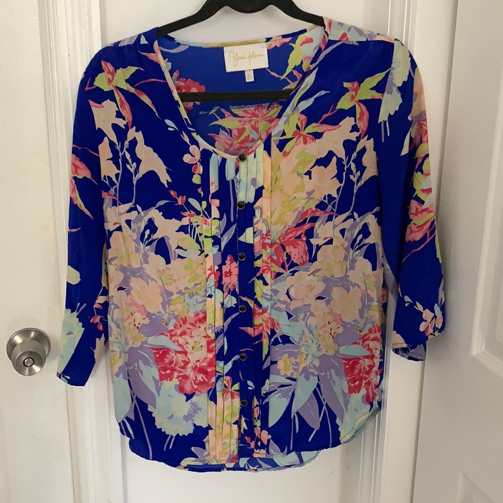 100% silk Yumi Kim top